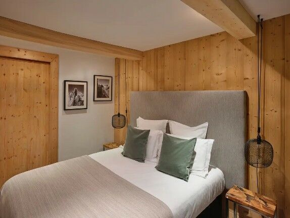 Chalet Granit | Sleeps 12 - 11