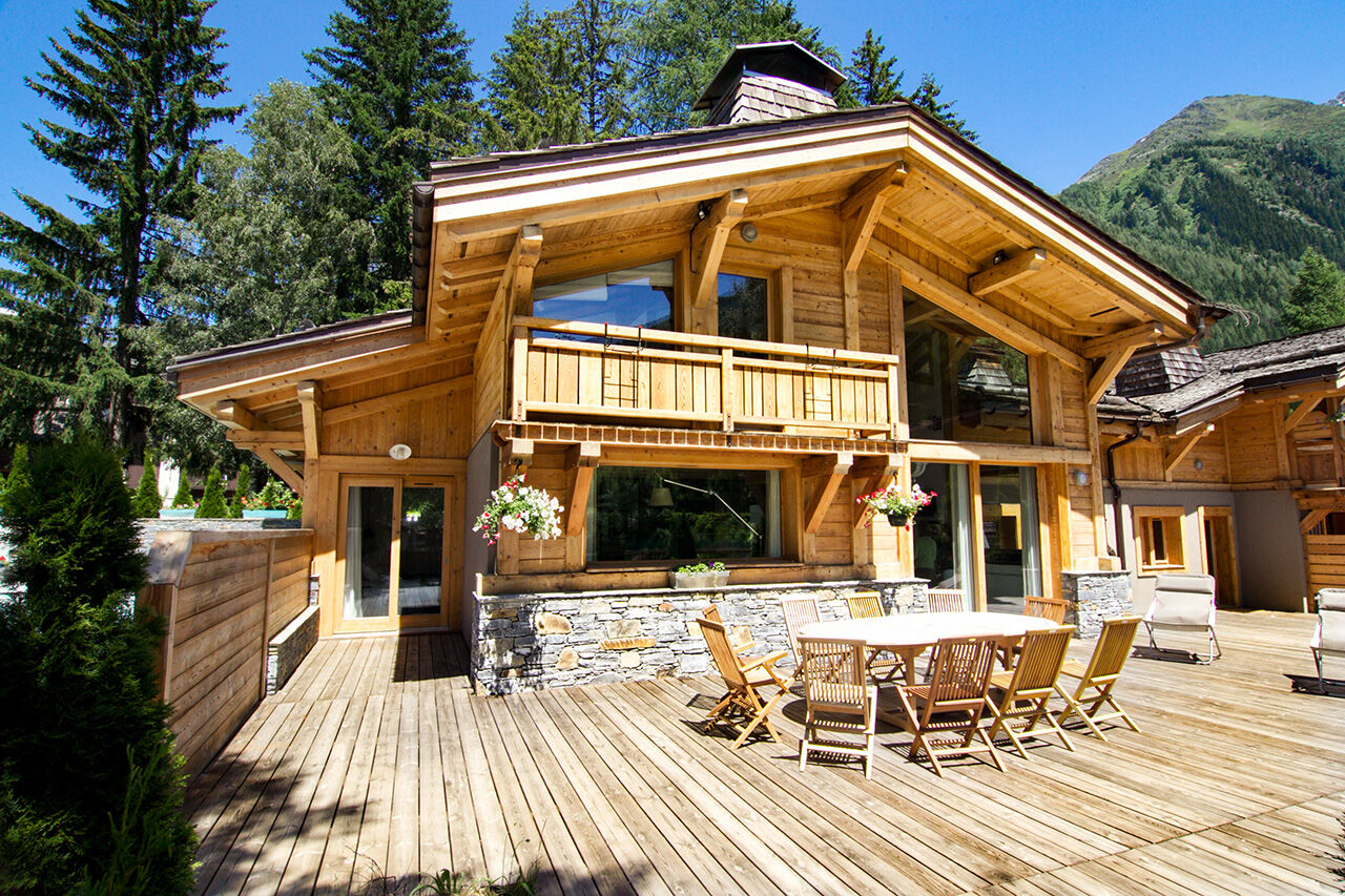 Chalet Quartz | Sleeps 23 - 5