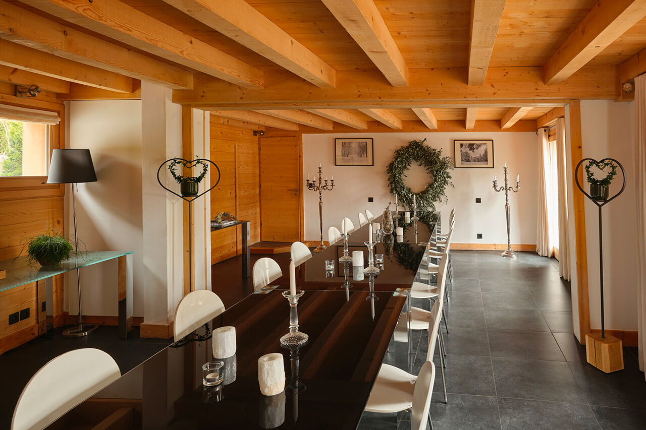 Chalet Quartz | Sleeps 23 - 1