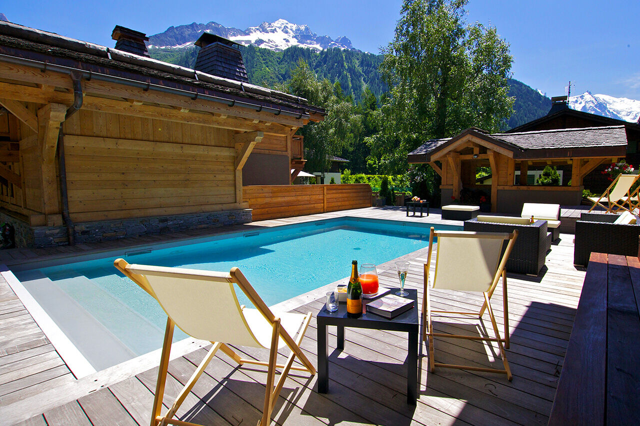Chalet Quartz | Sleeps 23 - 3