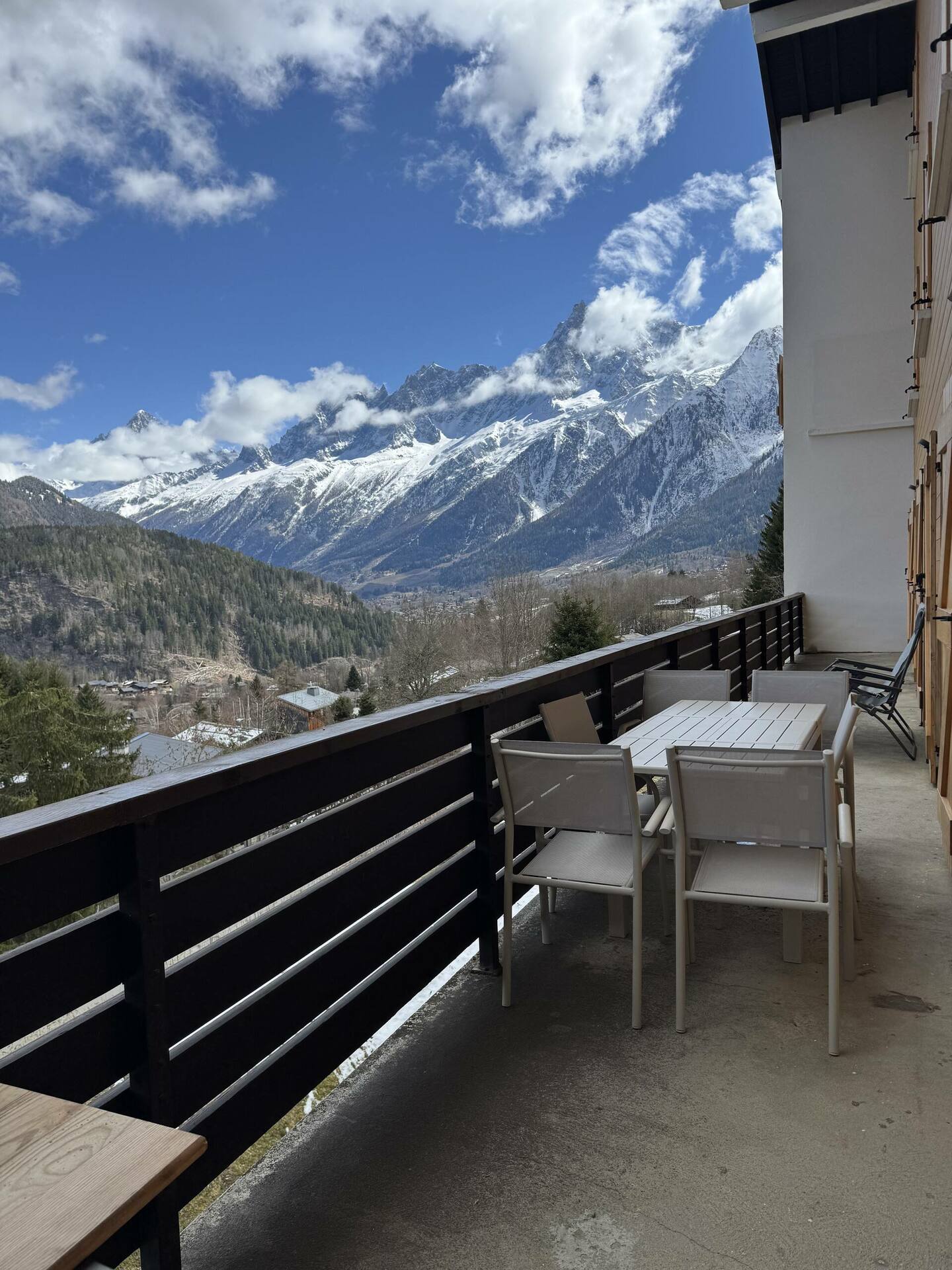 Luxury apartment for 6 people. 3 bedrooms. Terrace. Parking. - 23