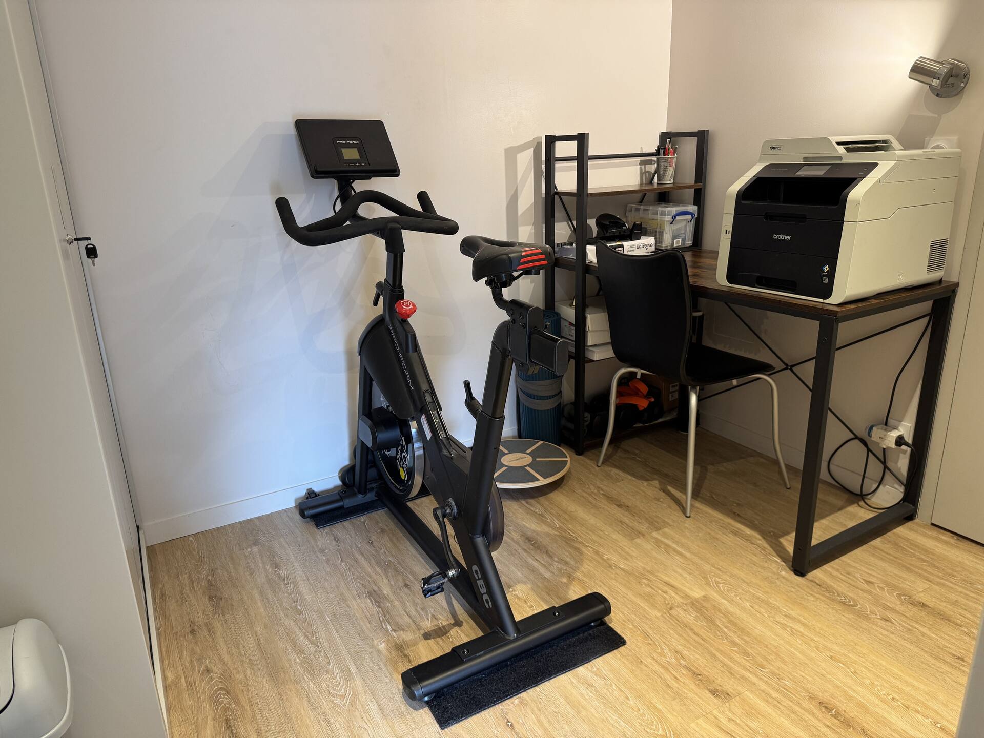 Luxury apartment for 6 people. 3 bedrooms. Terrace. Parking. - 27