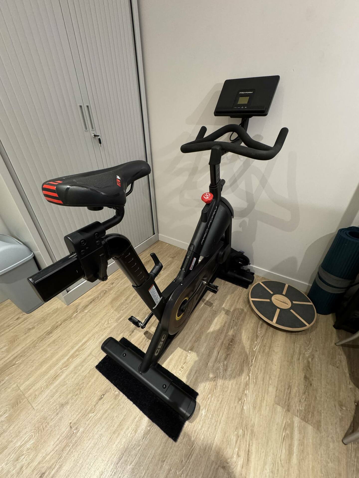 Luxury apartment for 6 people. 3 bedrooms. Terrace. Parking. - 28