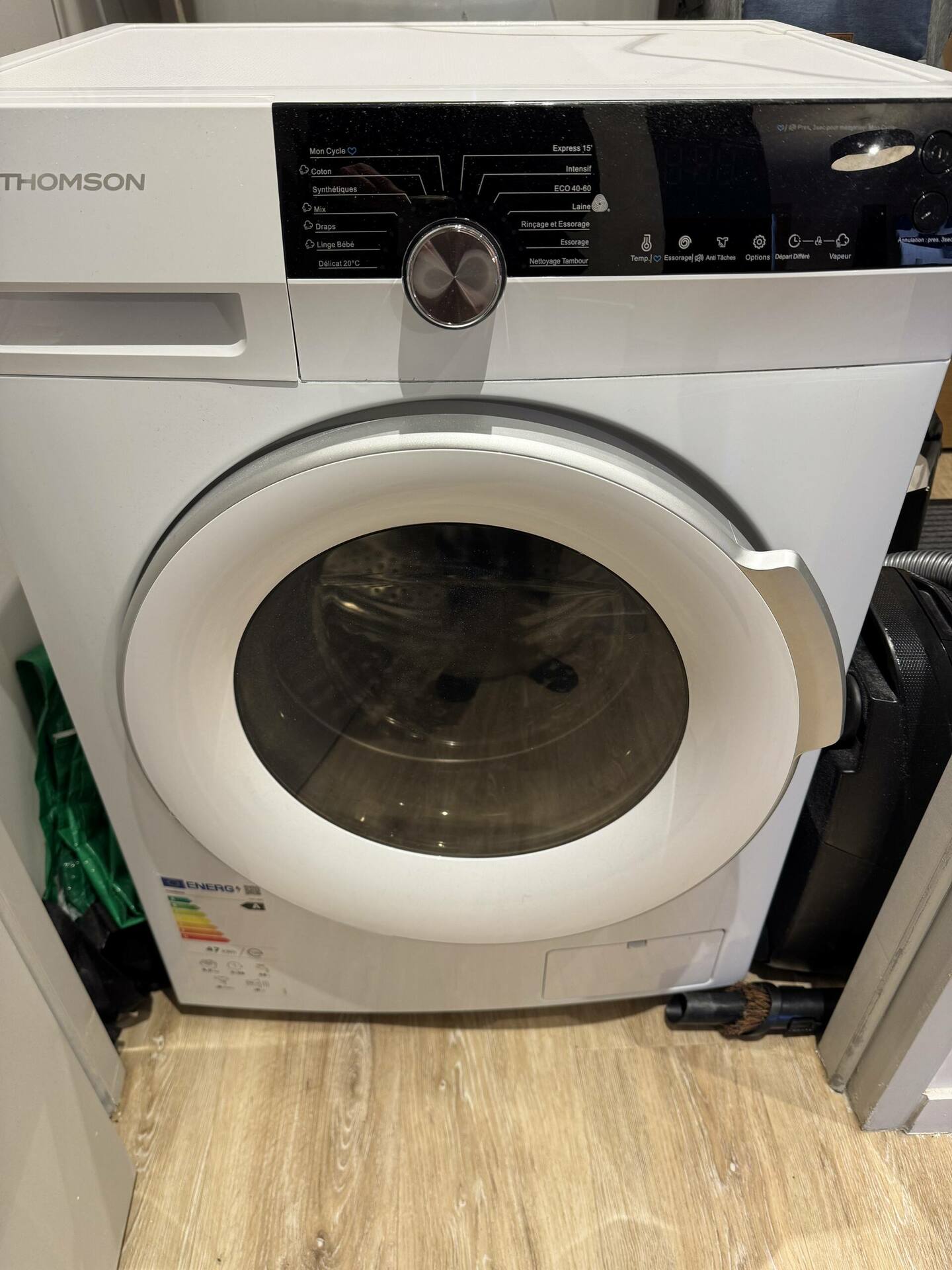 Luxury apartment for 6 people. 3 bedrooms. Terrace. Parking. - 29