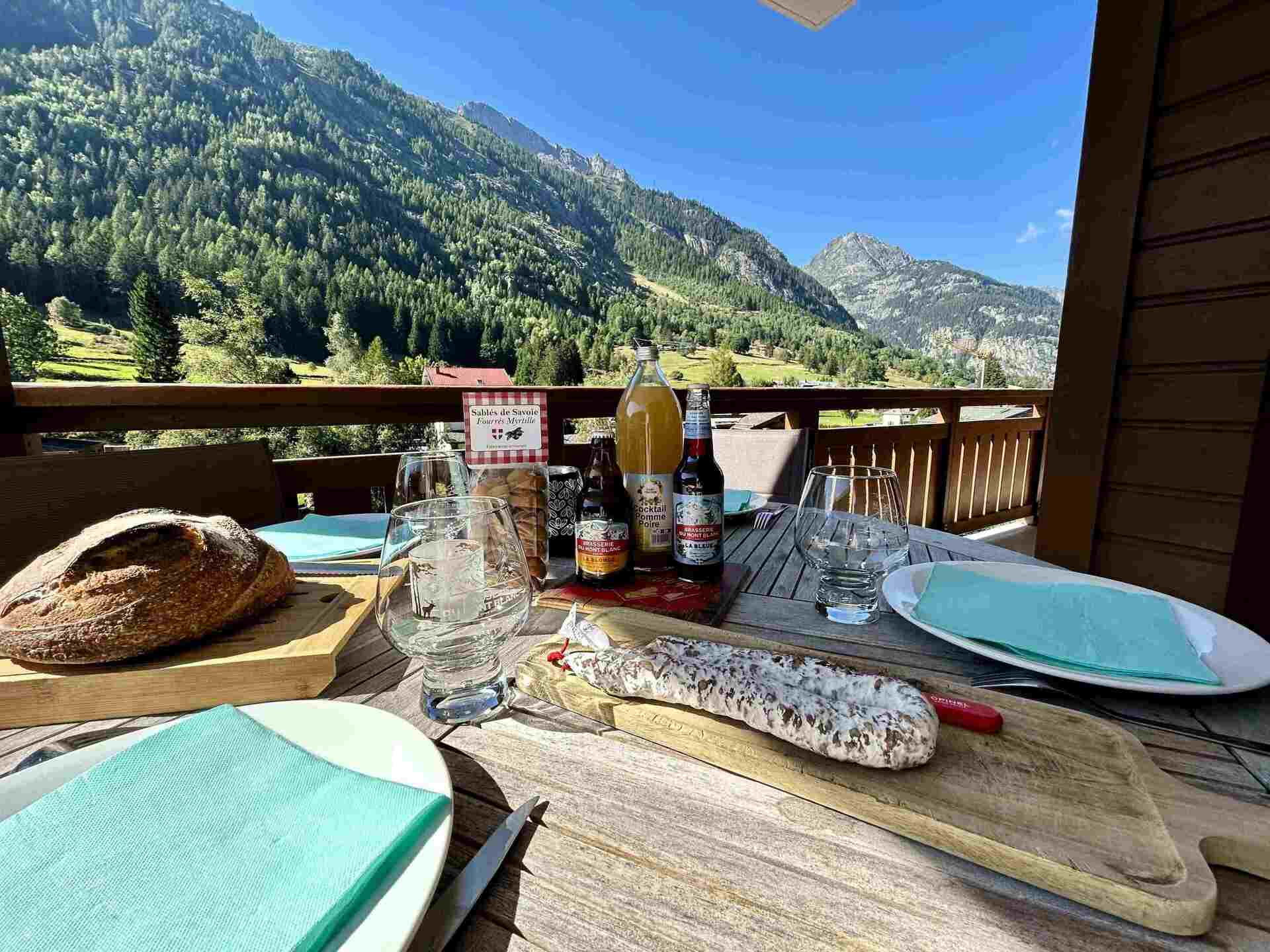 Chez Charles****｜Comfort & Nature, Ski-in/Ski-out - Indoor Pool - 5