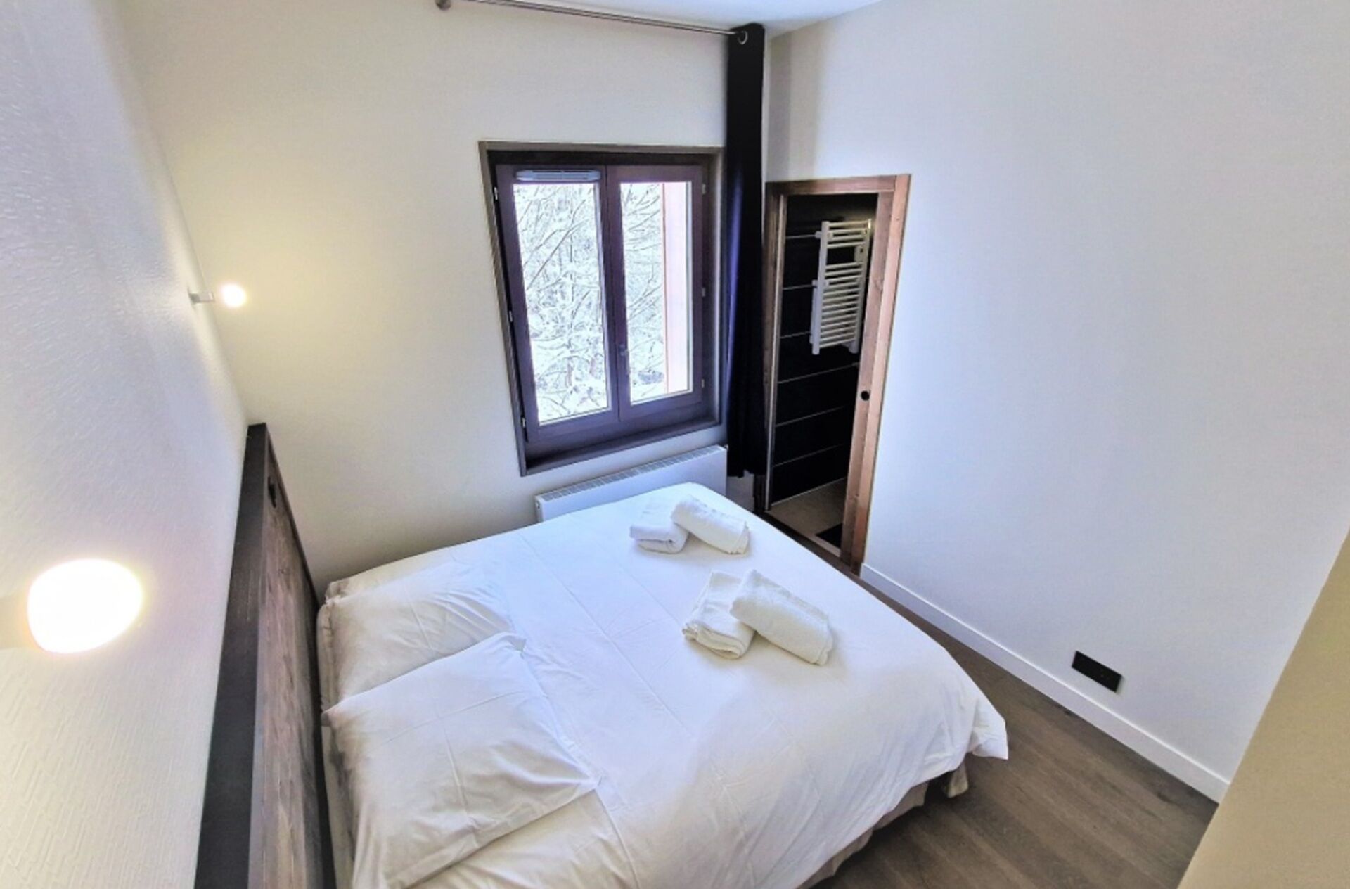White Pearl Vue Mont Blanc - 1
